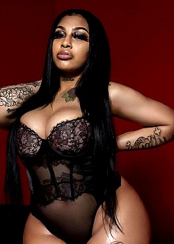Ayonna Renee